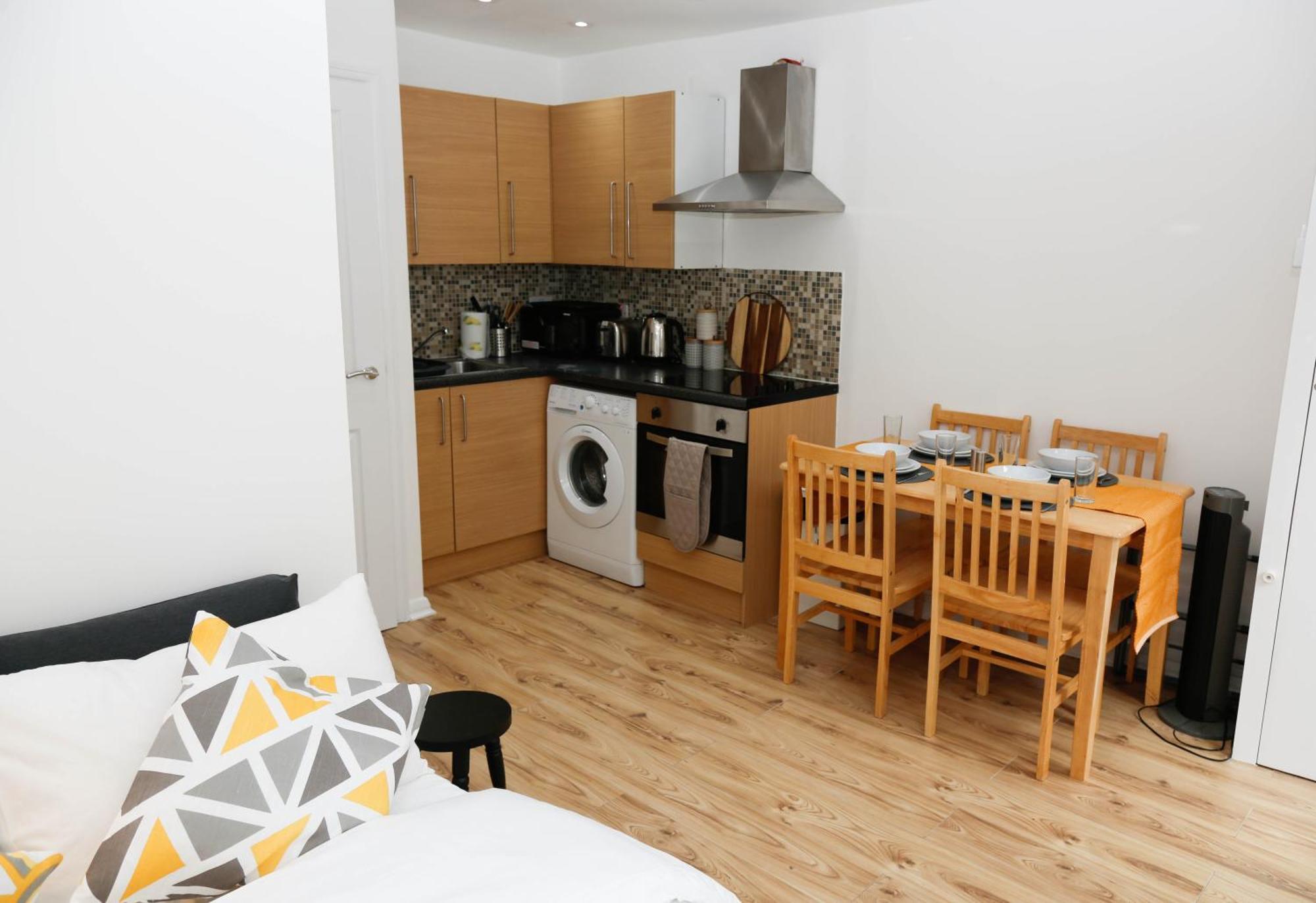 New Luxury Apartments In Central London Next To Shops, Cafes, Bars & Metro Ngoại thất bức ảnh