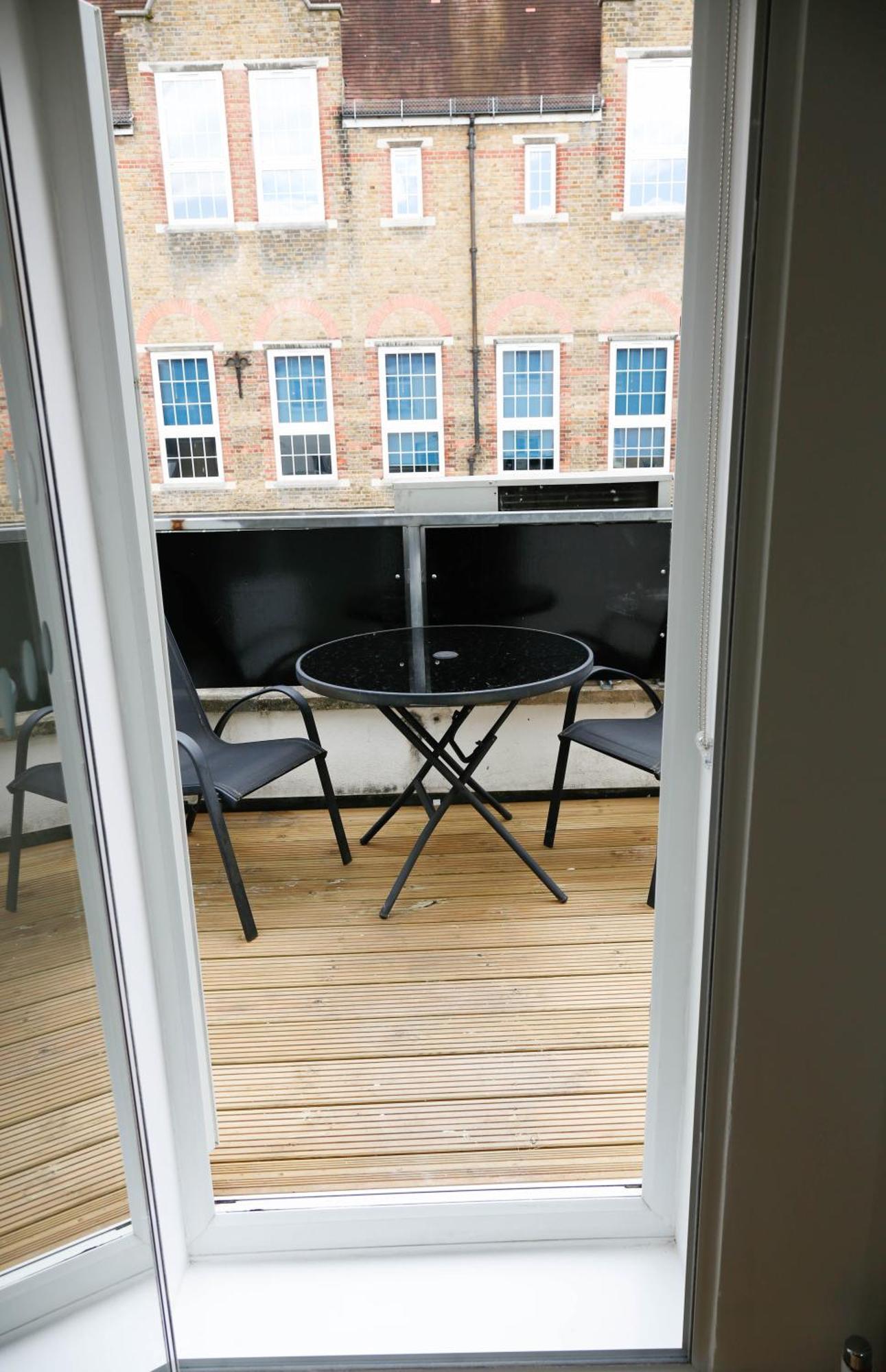 New Luxury Apartments In Central London Next To Shops, Cafes, Bars & Metro Ngoại thất bức ảnh