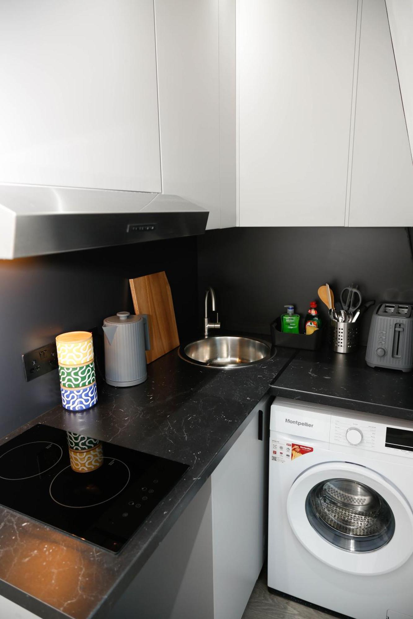 New Luxury Apartments In Central London Next To Shops, Cafes, Bars & Metro Ngoại thất bức ảnh
