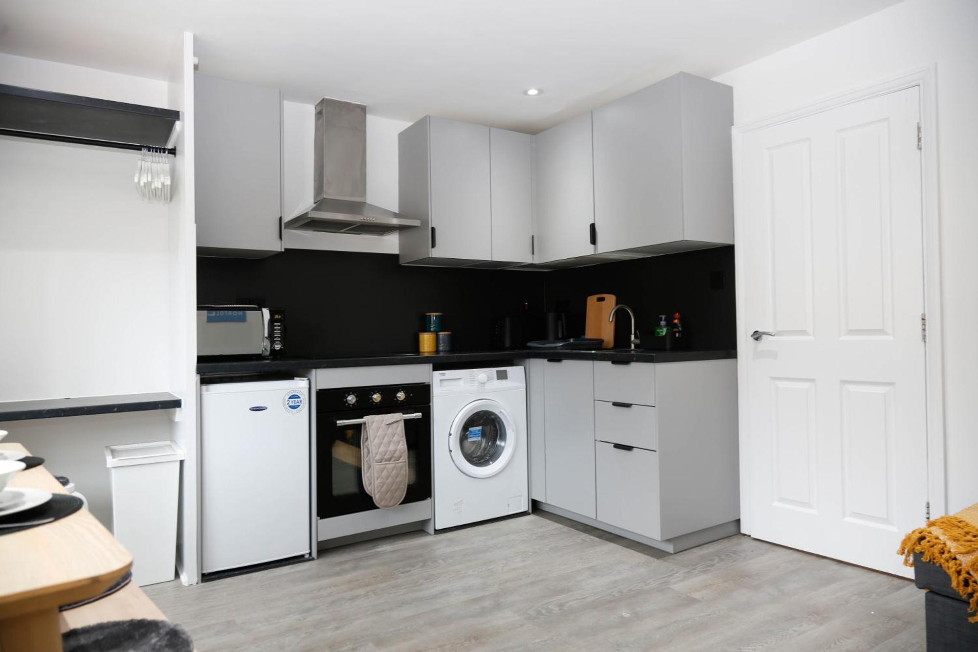 New Luxury Apartments In Central London Next To Shops, Cafes, Bars & Metro Ngoại thất bức ảnh